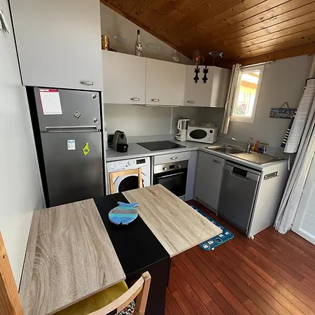 Maison Ensoleillee A Avec Piscine Partagee