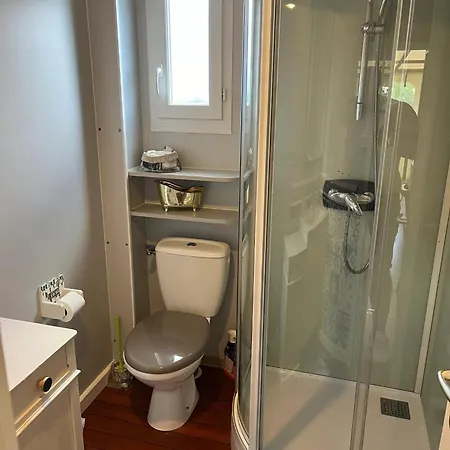 Maison Ensoleillee A Avec Piscine Partagee 생-피에르-돌레롱