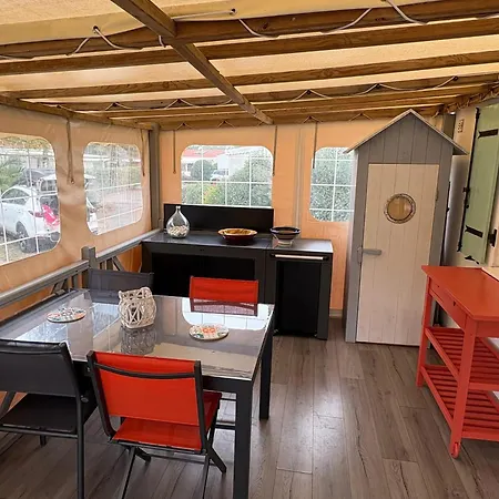 Maison Ensoleillee A Avec Piscine Partagee * 생-피에르-돌레롱