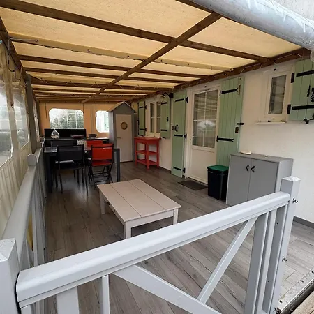 Maison Ensoleillee A Avec Piscine Partagee