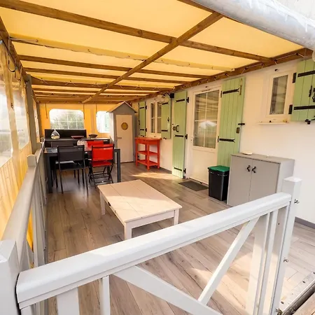 Maison Ensoleillee A Avec Piscine Partagee 생-피에르-돌레롱